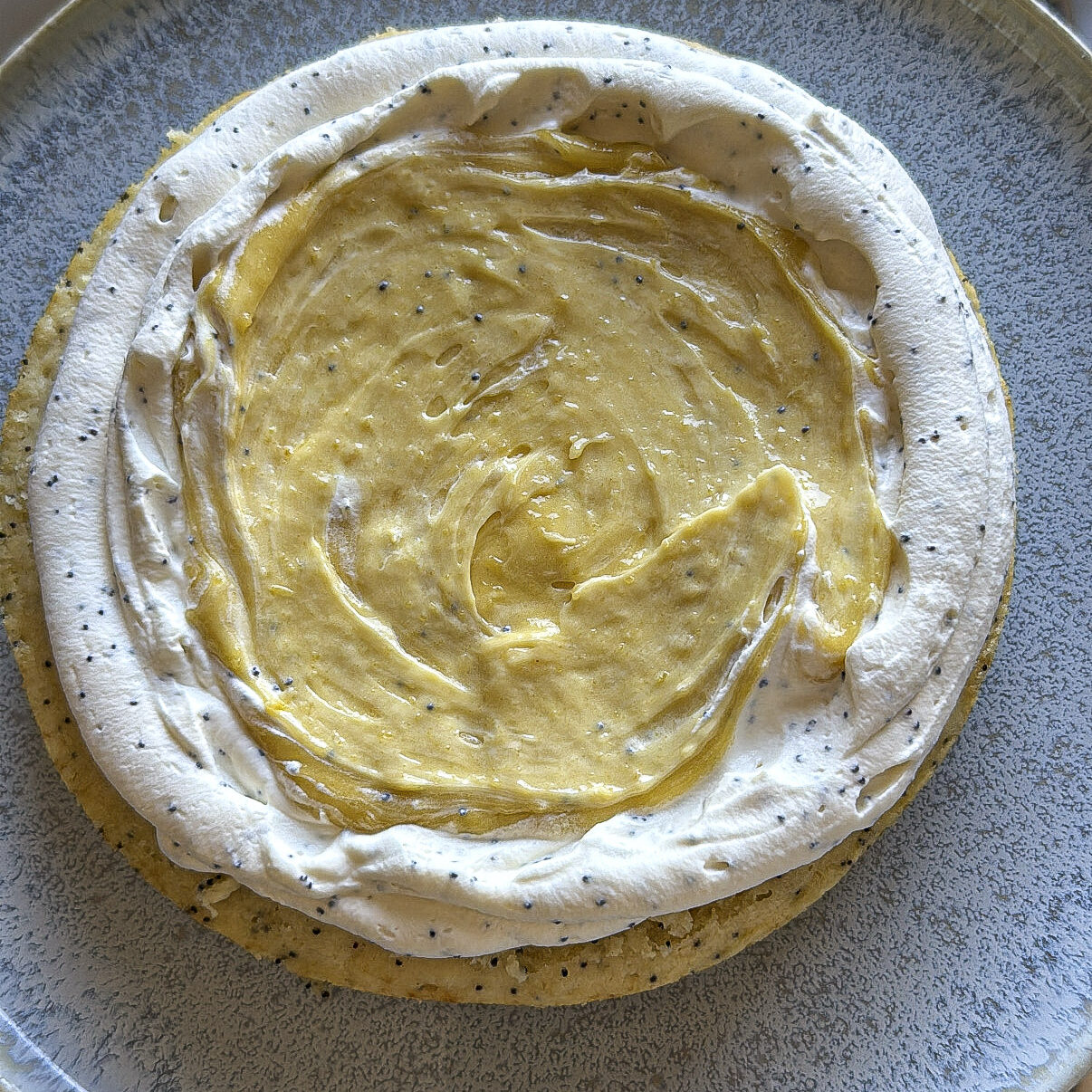 Lemon Poppy seed Cake with Lemon Curd and Fresh Cream lemon curd