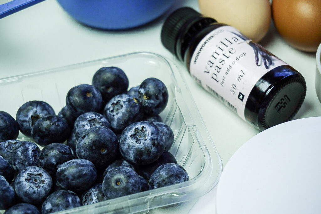 The Best Blueberry Muffins recipe You ever need closeup blueberry pic
